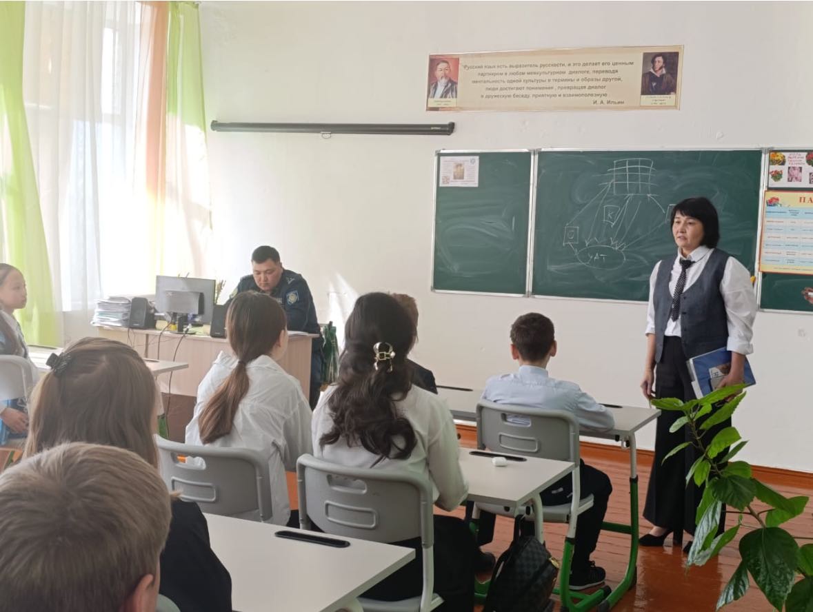 Нұрсұлтан Ақсанов жол ережелері бойынша профилактикалық әңгіме өткізді